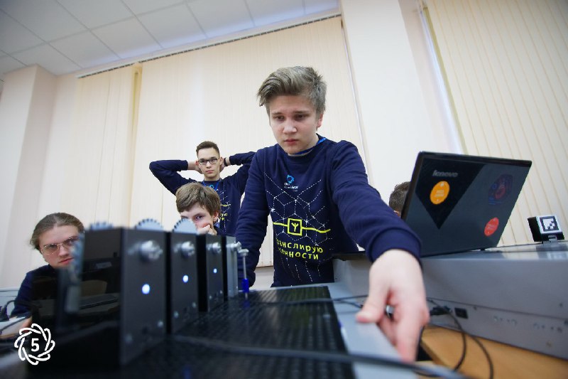 В МТУСИ открыли школьный финал по профилю «Технологии беспроводной связи»