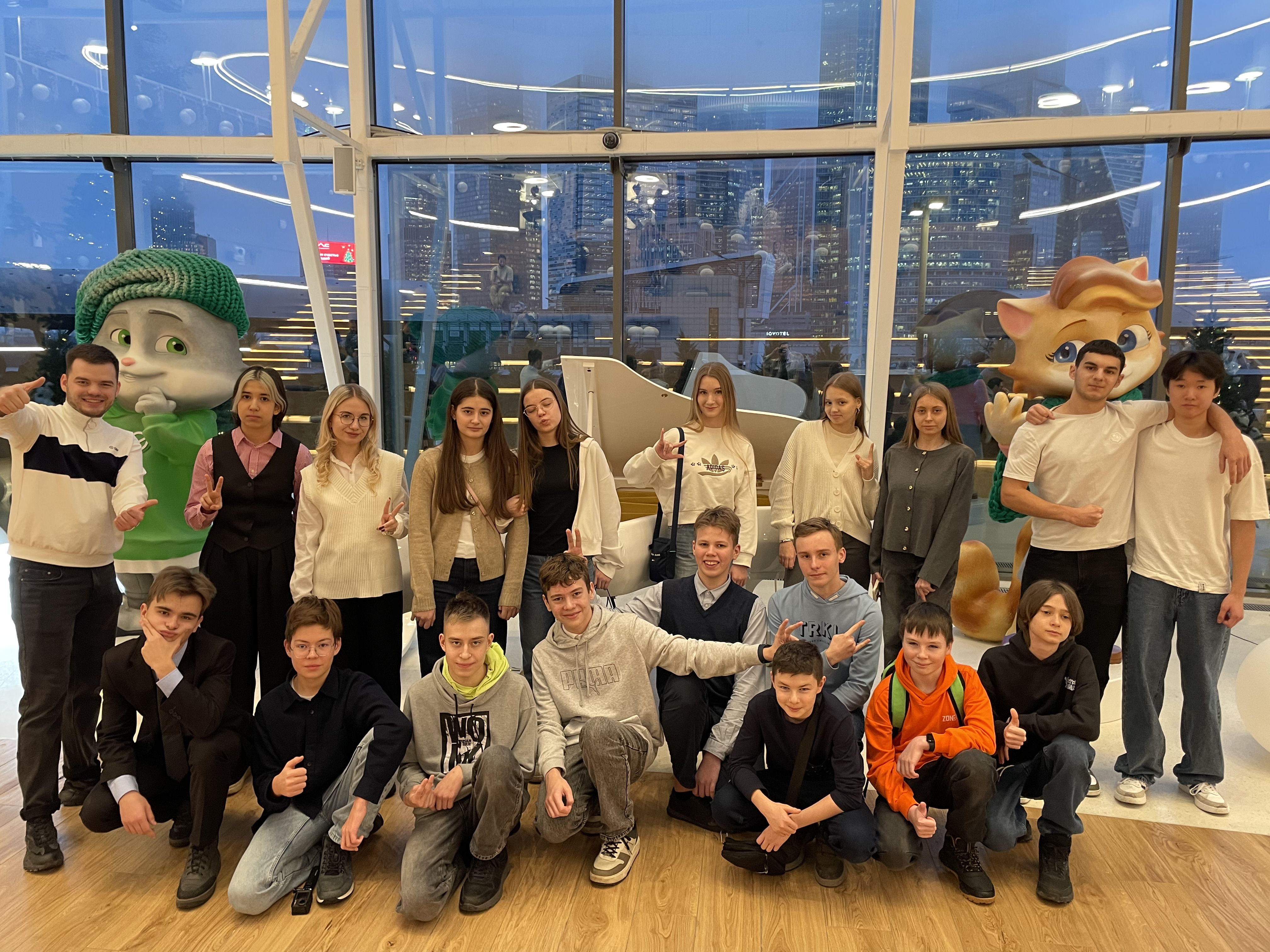 Участники НТО посетили экскурсию в офисе Сбера