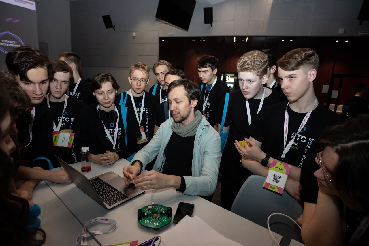 Завершен финал профиля «Интеллектуальные робототехнические системы»