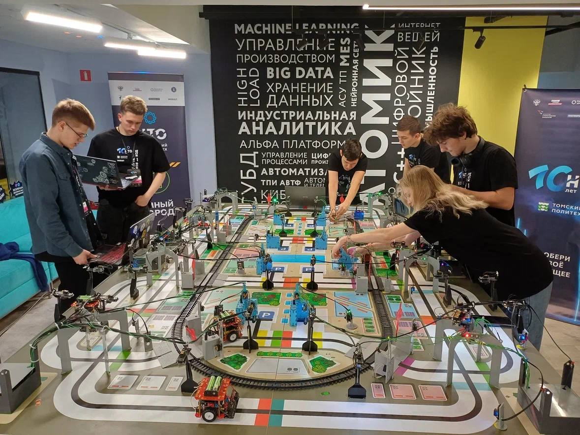 Модель умного микрорайона создали финалисты НТО