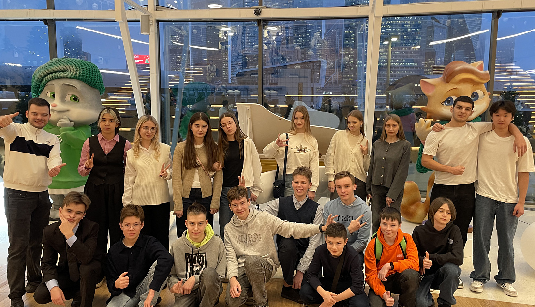 Участники НТО посетили экскурсию в офисе Сбера